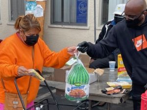 Read more about the article Holiday Turkey Giveaway. Delivering hope this season.